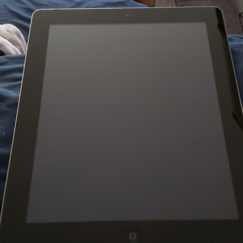 iPad Model #1458 - Picture 3 of 8